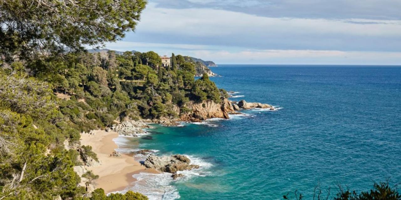 Pretty Garden Apartment Next To A Charming Beach Lloret de Mar Kültér fotó