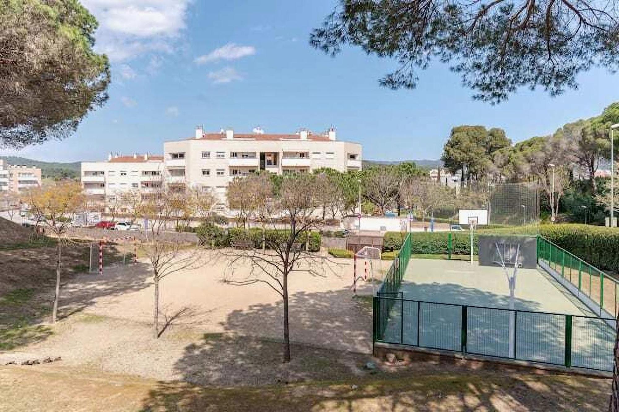 Pretty Garden Apartment Next To A Charming Beach Lloret de Mar Kültér fotó